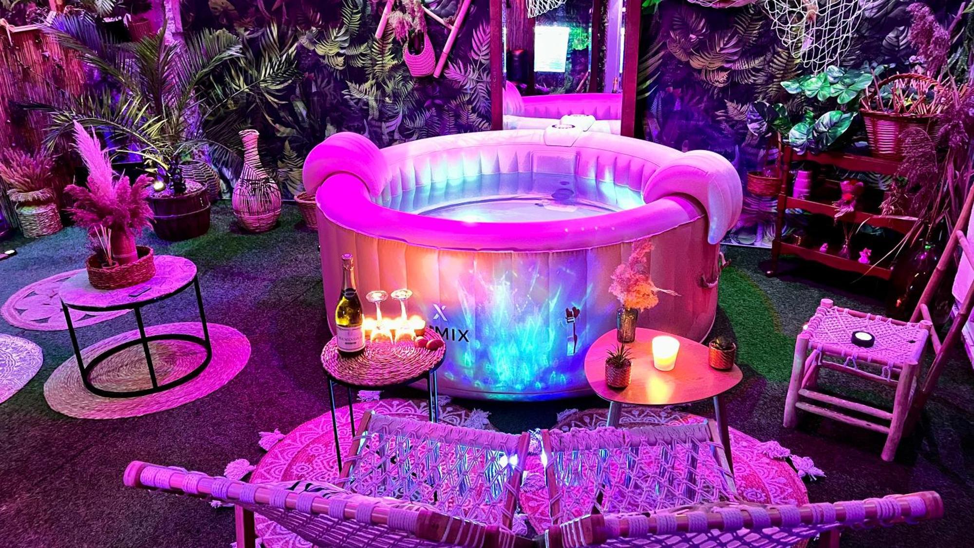 Un Mirage Tropical En Bord De Loire, Love Et Detente Saint-Clément-des-Levées Exteriér fotografie